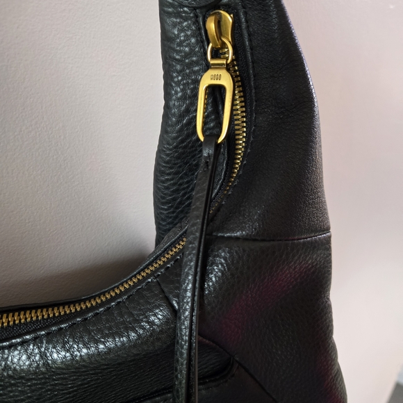 HOBO Black Pebbled Leather Shoulder Bag / HoboCondition: Excellent Pre-owned - Picture 3 of 16
